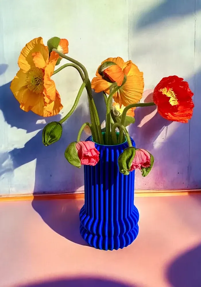 Vase Whimsy 100% Electric Blue